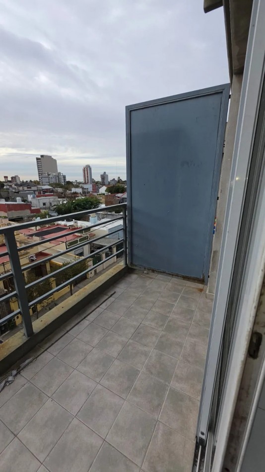 Alquiler Dpto Estilo Duplex Con 2 Dormitorios En Berezategui Centro