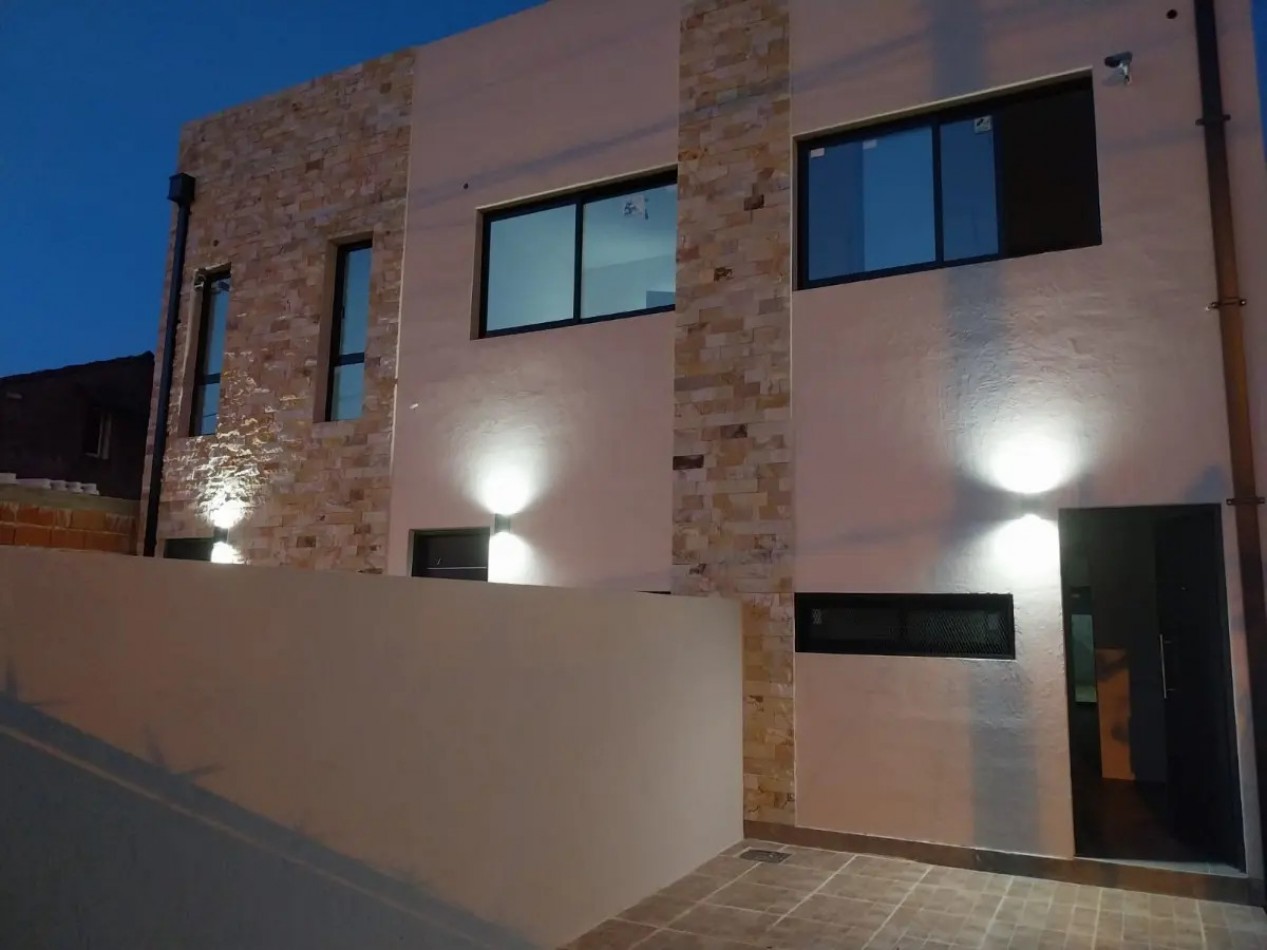 Venta Duplex A Estrenar Platanos, Berazategui, Apto Credito.
