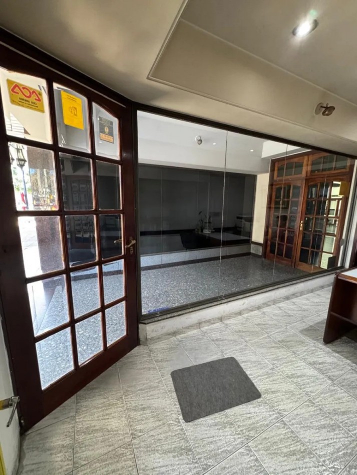 Venta De Local Comercial Y Vivienda En Quilmes. Ideal Emprendimiento Comercial, Inversion, Desarrollo Inmobiliario