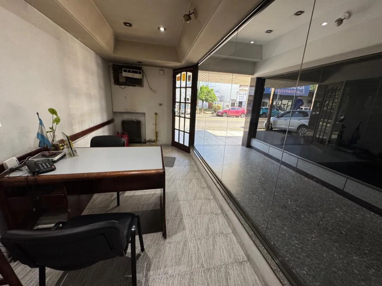 Venta De Local Comercial Y Vivienda En Quilmes. Ideal Emprendimiento Comercial, Inversion, Desarrollo Inmobiliario