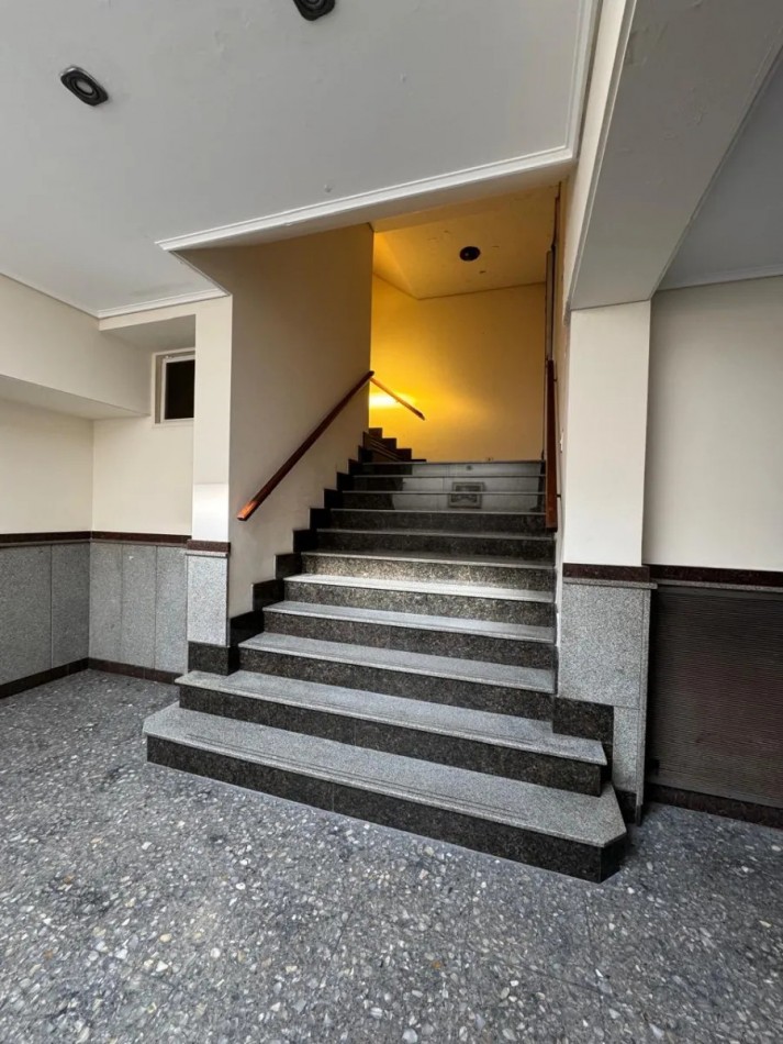 Venta De Local Comercial Y Vivienda En Quilmes. Ideal Emprendimiento Comercial, Inversion, Desarrollo Inmobiliario