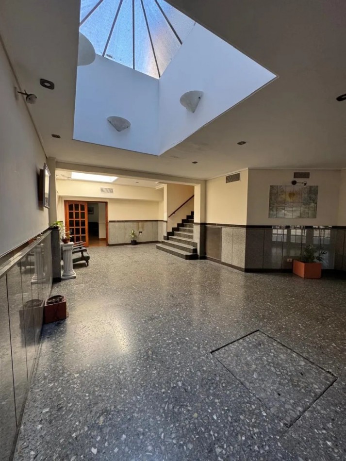 Venta De Local Comercial Y Vivienda En Quilmes. Ideal Emprendimiento Comercial, Inversion, Desarrollo Inmobiliario