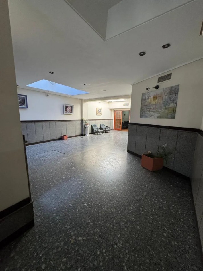 Venta De Local Comercial Y Vivienda En Quilmes. Ideal Emprendimiento Comercial, Inversion, Desarrollo Inmobiliario