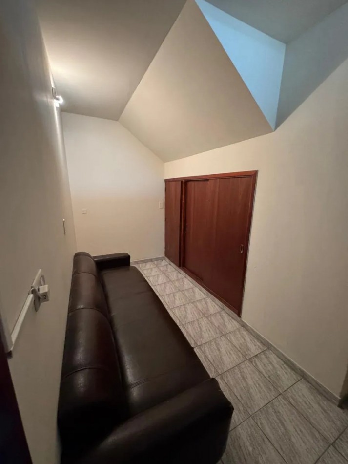 Venta De Local Comercial Y Vivienda En Quilmes. Ideal Emprendimiento Comercial, Inversion, Desarrollo Inmobiliario