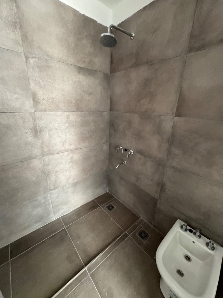 Excelentes Duplex A Estrenar De Tres Ambientes En La Zona De Berazategui