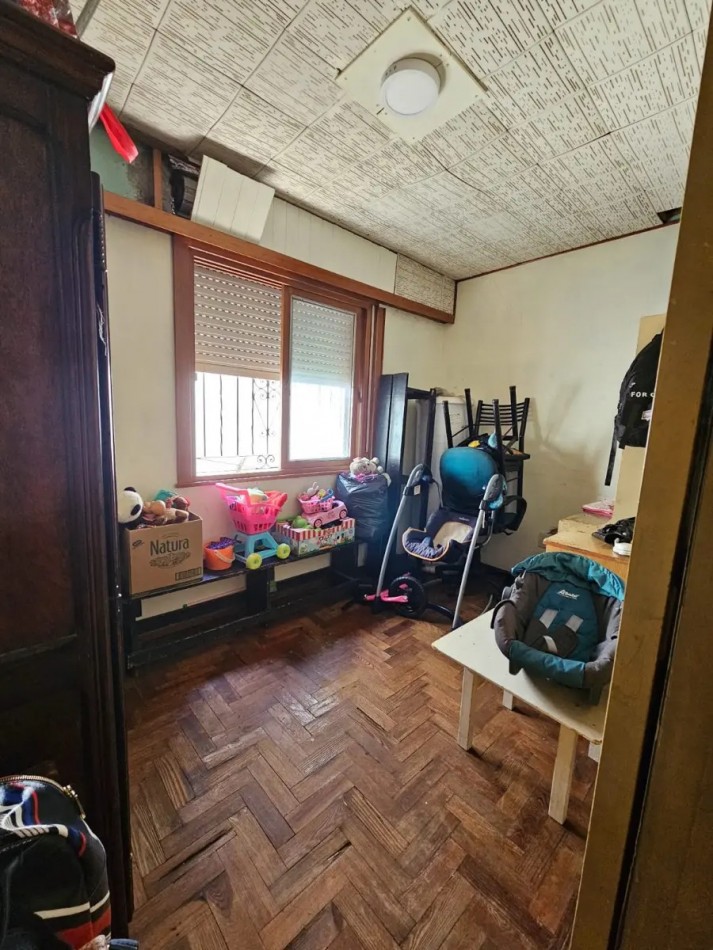 Casa 3 Ambientes Con Patio Y Garage Bernal