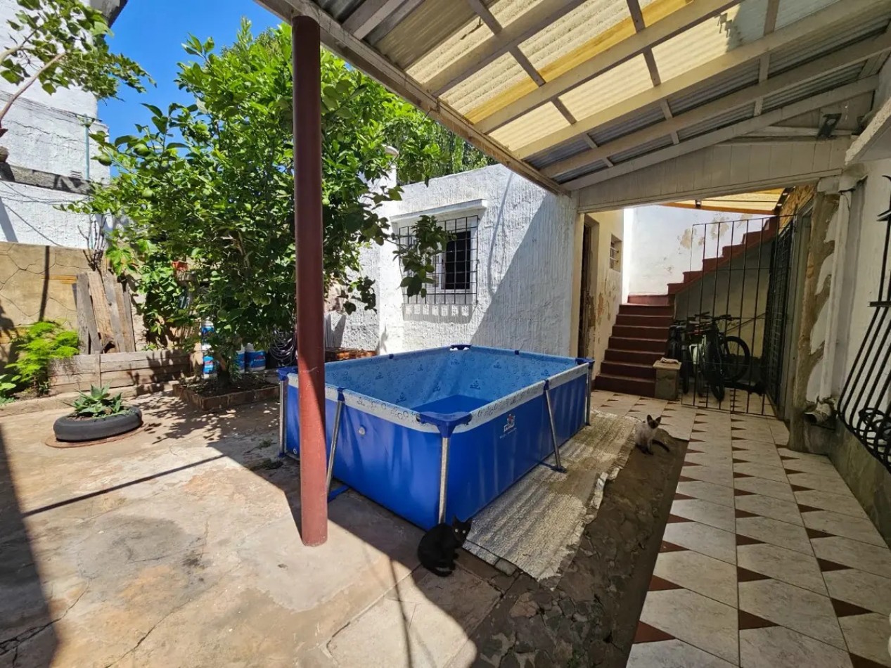 Casa 3 Ambientes Con Patio Y Garage Bernal