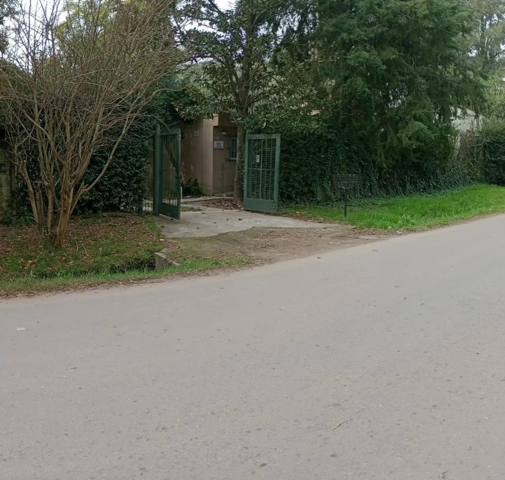 Casa 3 Amb S/640m2 Con Pileta Y Parrilla