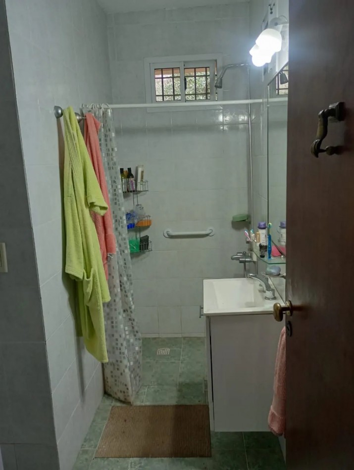 Casa 3 Amb S/640m2 Con Pileta Y Parrilla