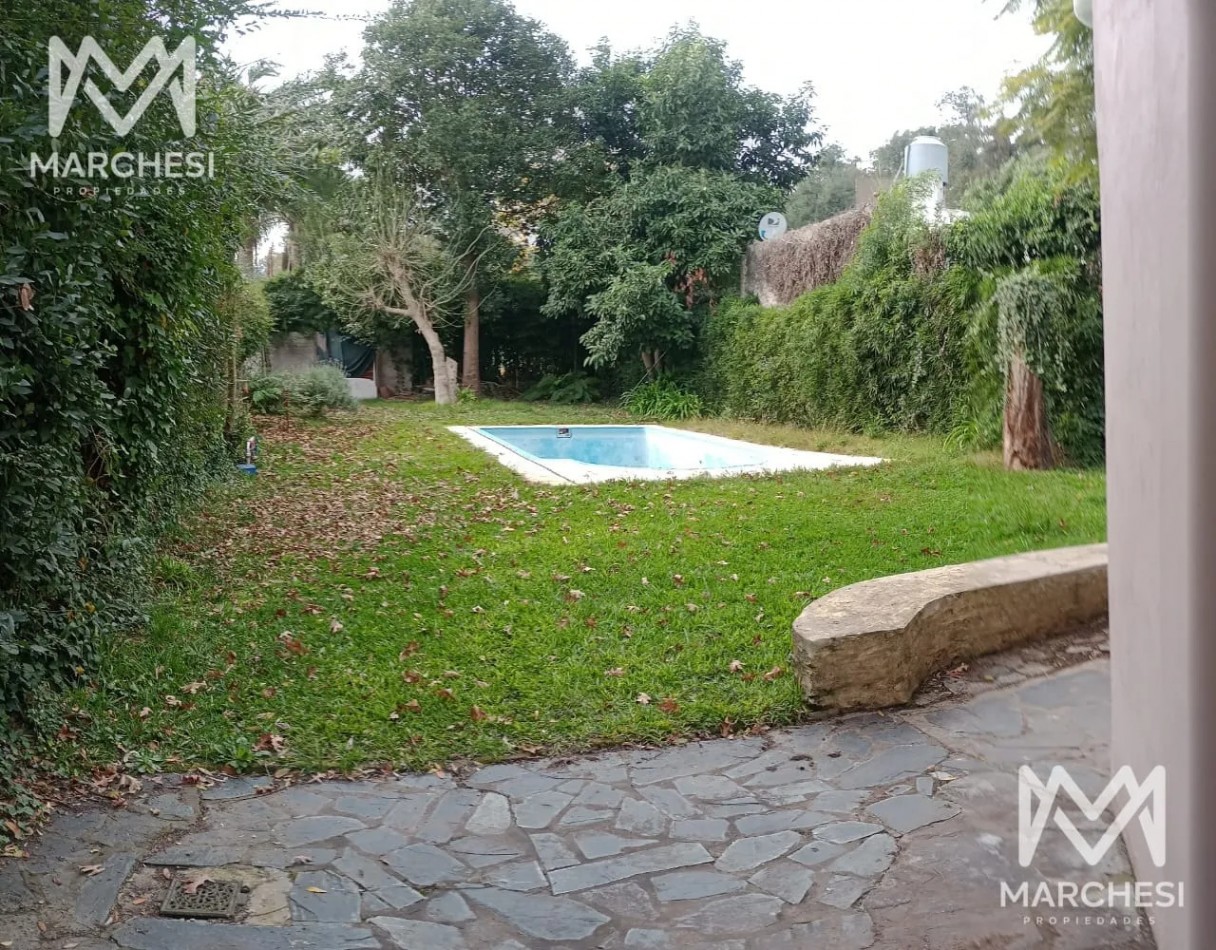 Casa 3 Amb S/640m2 Con Pileta Y Parrilla