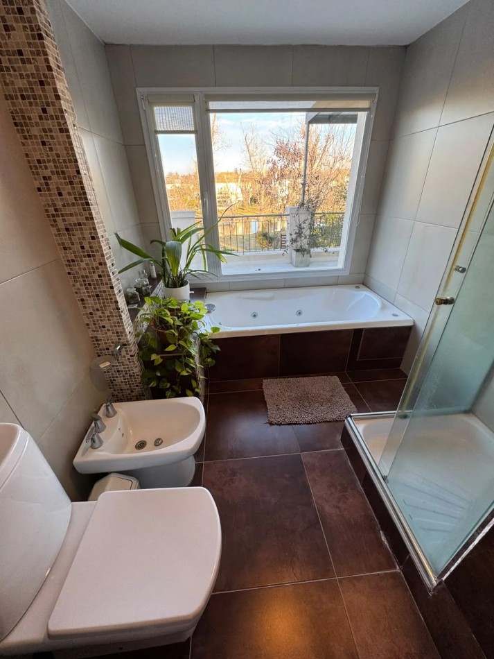 Casa 5 Ambientes En Fincas De Hudson, Fondo Al Lago