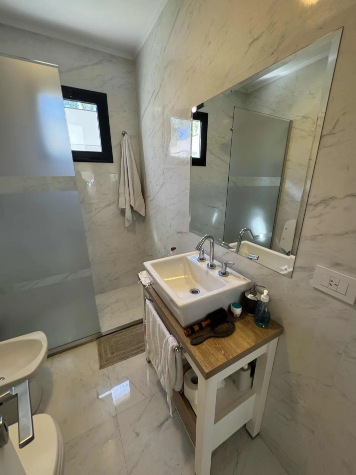 Casa En Venta En La Arbolada Berazategui