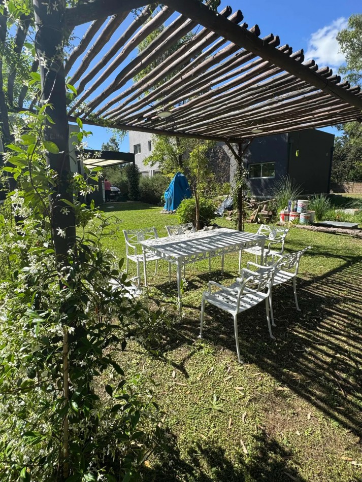 Casa En Venta En La Arbolada Berazategui