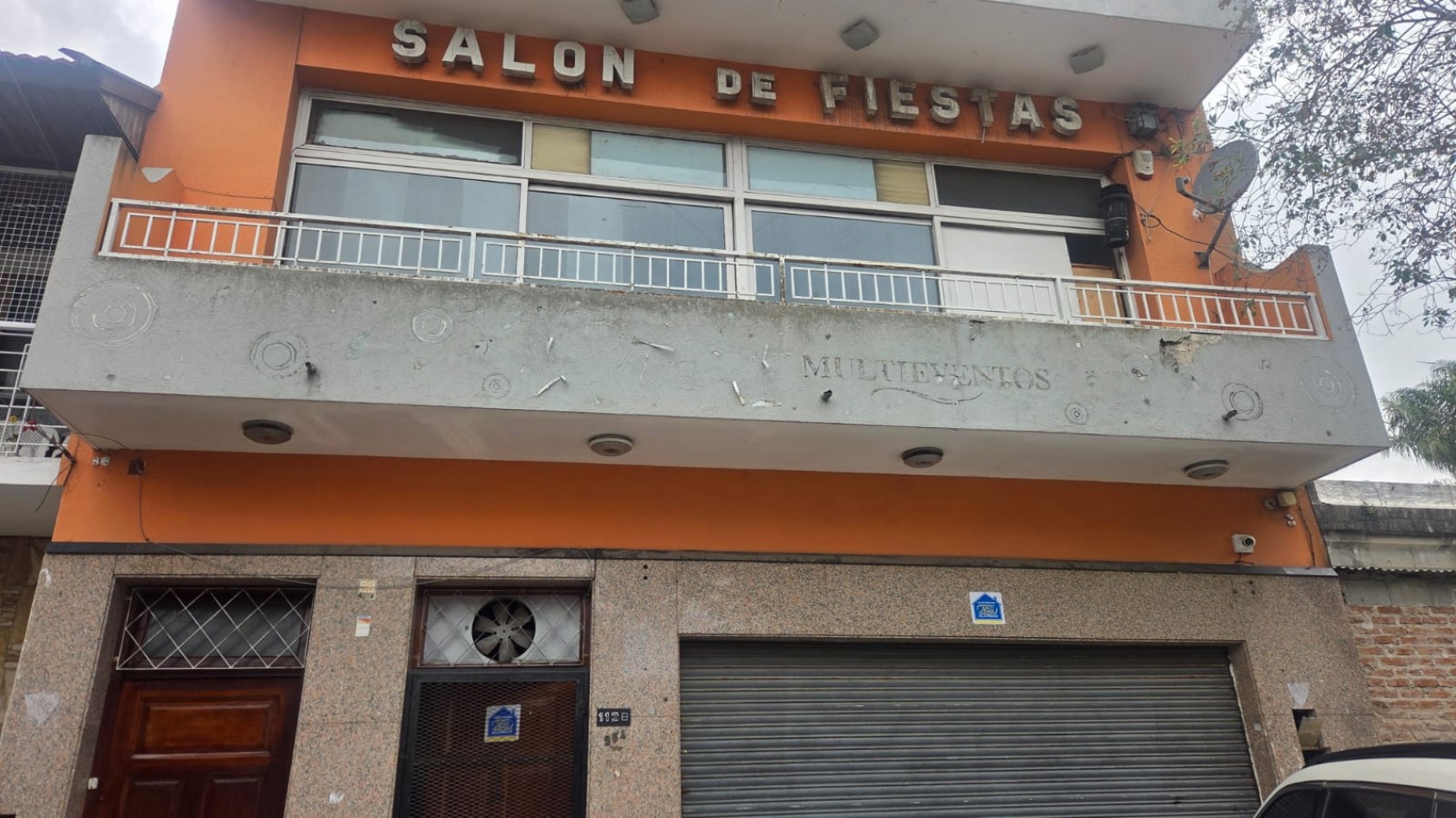 Venta Propiedad Comercial y Residencial en 3 Pisos - Quilmes Centro