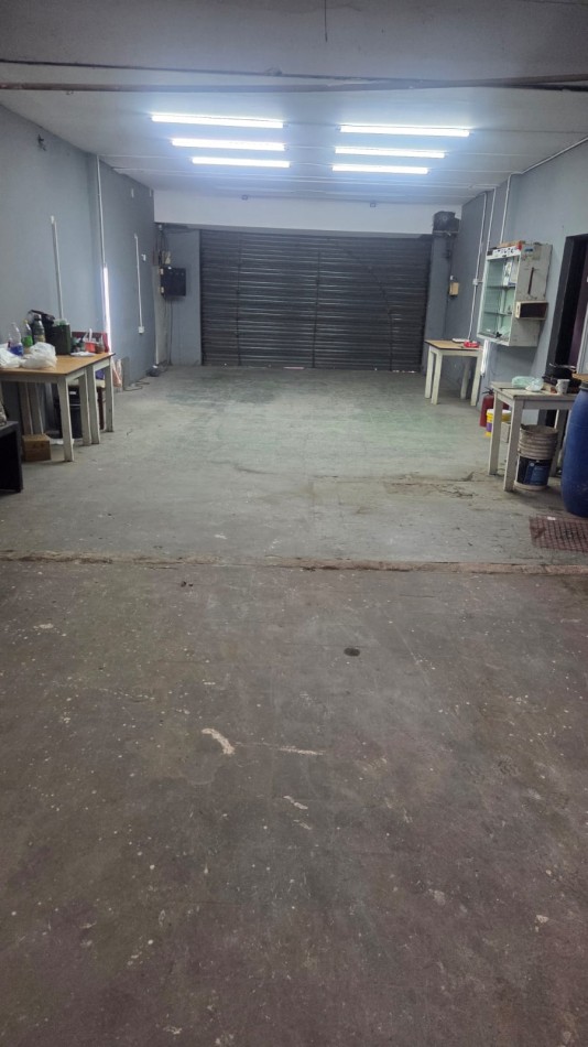 Venta Propiedad Comercial y Residencial en 3 Pisos - Quilmes Centro