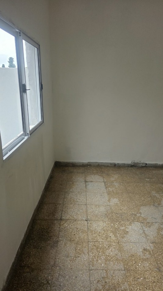 Venta Propiedad Comercial y Residencial en 3 Pisos - Quilmes Centro