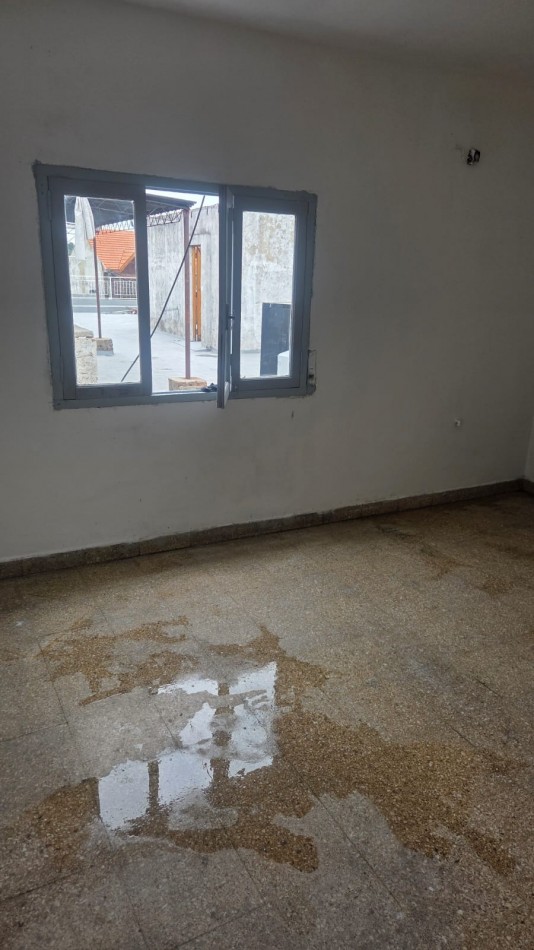 Venta Propiedad Comercial y Residencial en 3 Pisos - Quilmes Centro