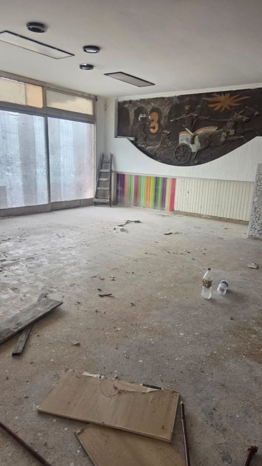 Venta Propiedad Comercial y Residencial en 3 Pisos - Quilmes Centro