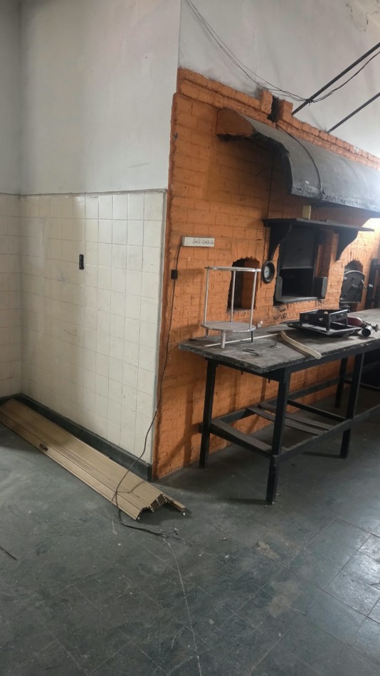 Venta Propiedad Comercial y Residencial en 3 Pisos - Quilmes Centro