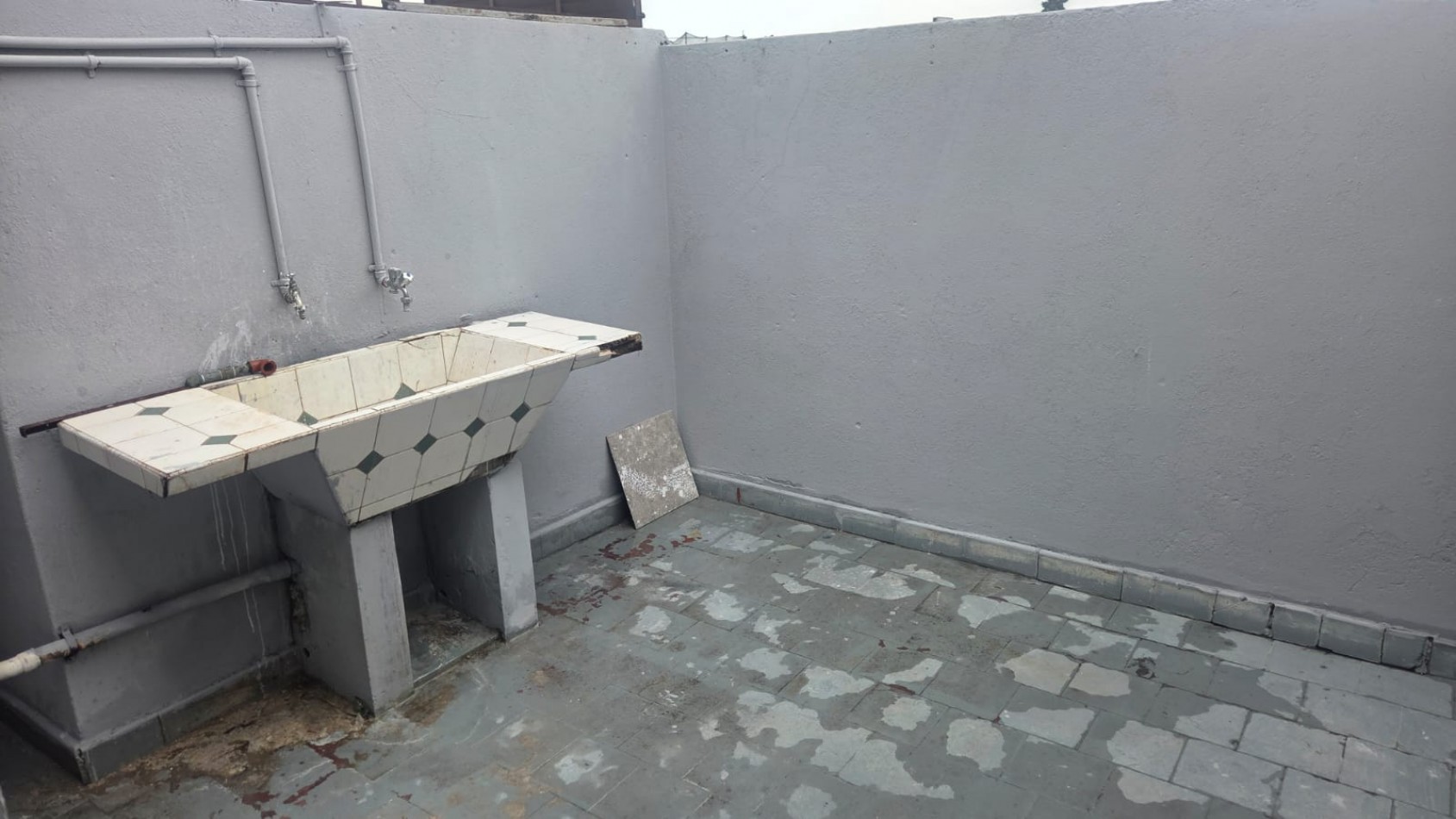 Venta Propiedad Comercial y Residencial en 3 Pisos - Quilmes Centro