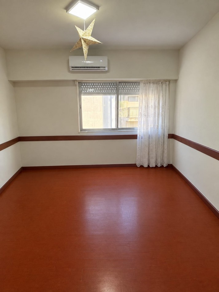 Monoambiente en el centro de Quilmes. Apto profesional.