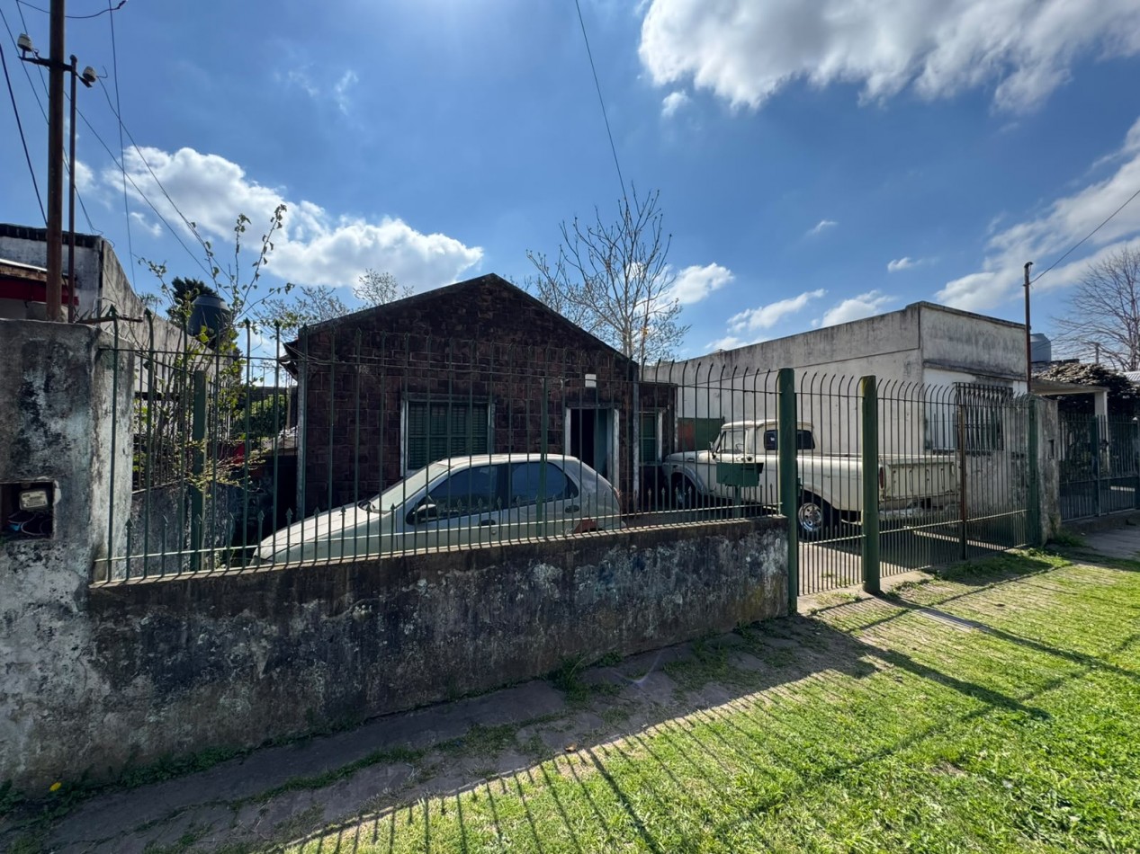 Terreno con deposito a demoler