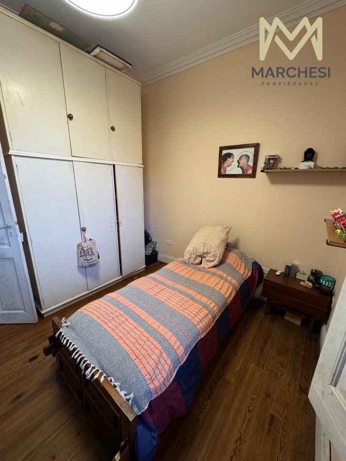 Casa/ Casona Tradicional Con Mucho Parque En Bernal Oeste Centro Con Gran Terreno
