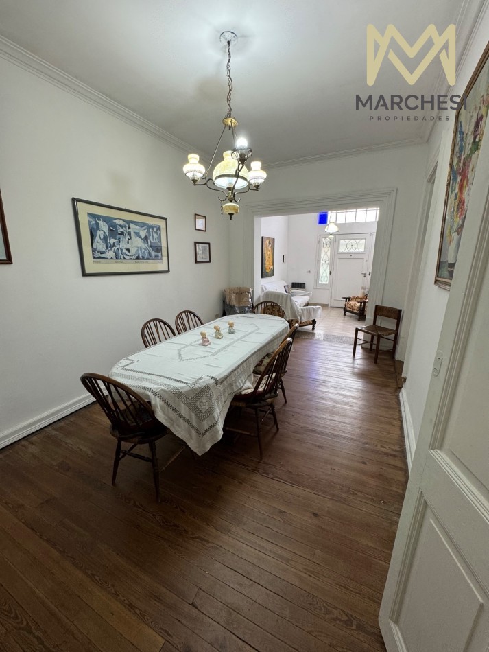 Casa/ Casona Tradicional Con Mucho Parque En Bernal Oeste Centro Con Gran Terreno
