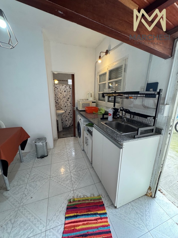 Casa/ Casona Tradicional Con Mucho Parque En Bernal Oeste Centro Con Gran Terreno