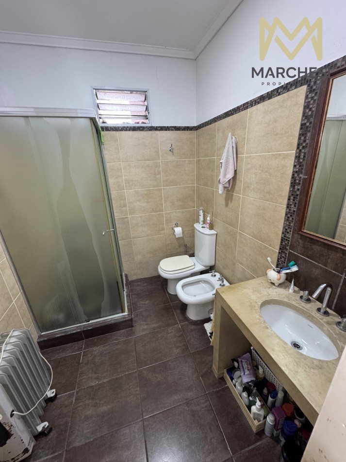 Casa/ Casona Tradicional Con Mucho Parque En Bernal Oeste Centro Con Gran Terreno