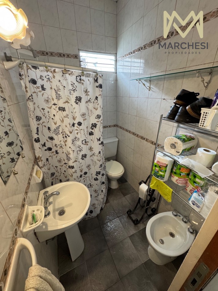 Casa/ Casona Tradicional Con Mucho Parque En Bernal Oeste Centro Con Gran Terreno