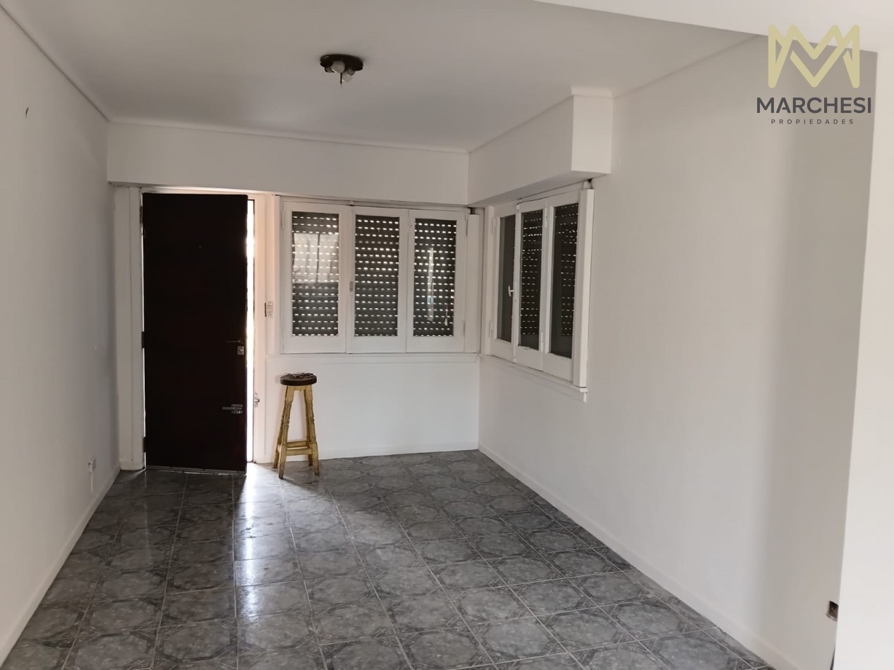 Casa En Quilmes Oeste 3 Amb Con Pileta