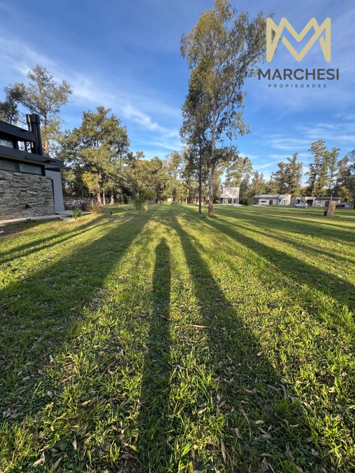 Terreno 800m2 El Pato, Barrio La Arbolada, Lote Interno
