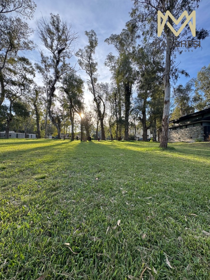 Terreno 800m2 El Pato, Barrio La Arbolada, Lote Interno