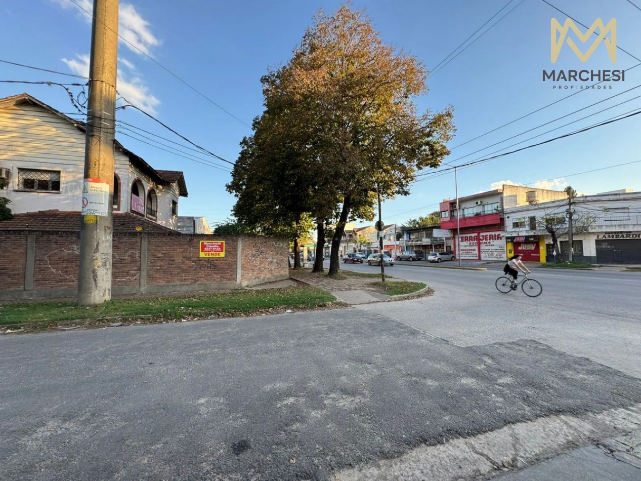 Terreno Esquina 1820m2 - Av. Eva Peron - Ideal Inversion