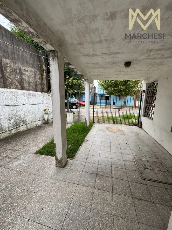 Casa Ph Frente 3 Ambientes Con Patio Y Doble Cochera, Quilmes Oeste