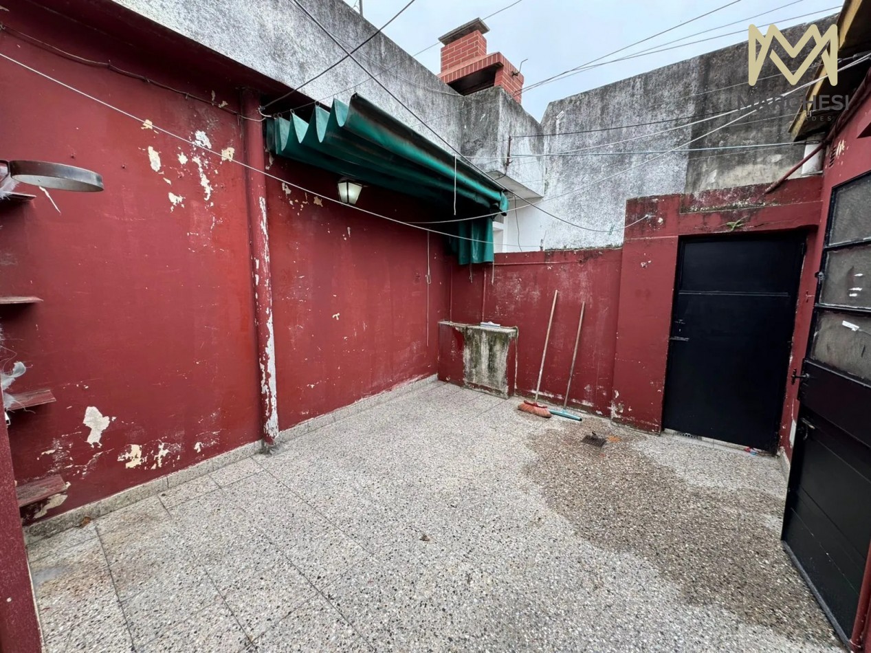 Casa Ph Frente 3 Ambientes Con Patio Y Doble Cochera, Quilmes Oeste