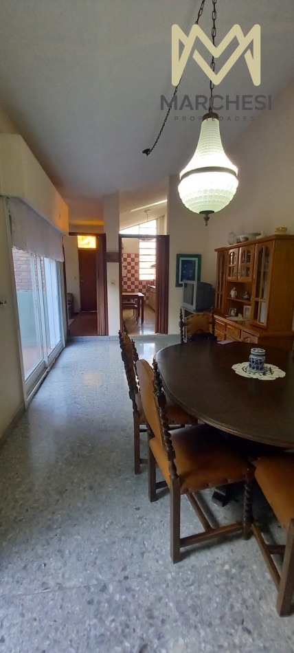 Casa 4 Ambientes Con Parque Y Cochera En Quilmes Oeste Barrio Parque Calchaqui