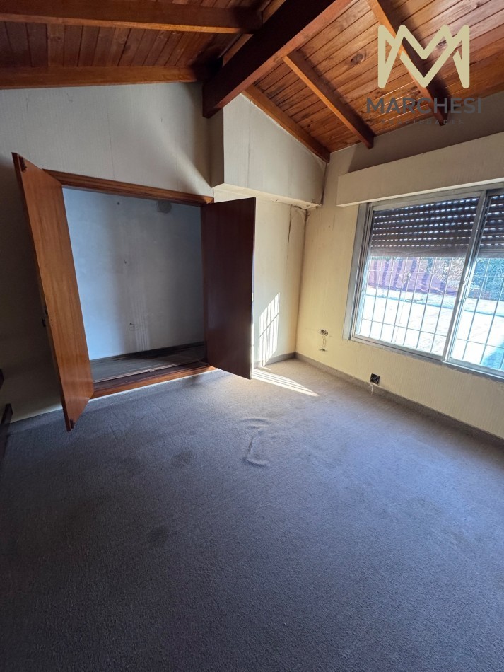 Casa 5 Amb. Con Pileta Y Garage En Quilmes Oeste