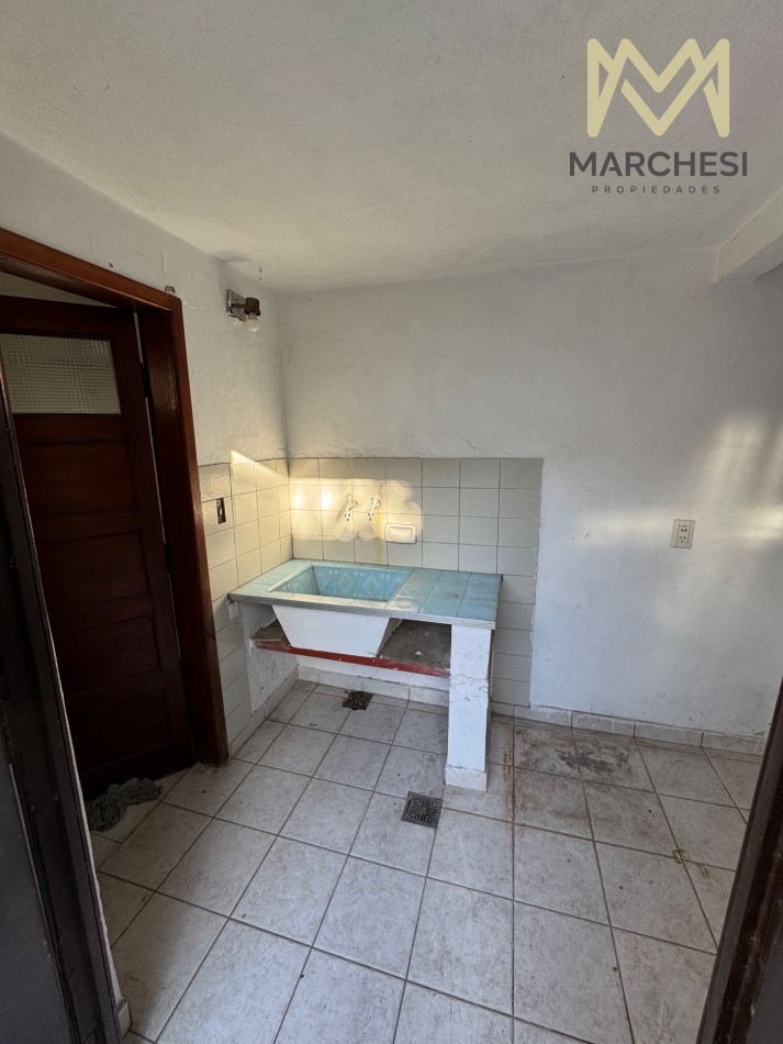 Casa 5 Amb. Con Pileta Y Garage En Quilmes Oeste
