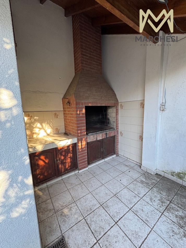 Casa 5 Amb. Con Pileta Y Garage En Quilmes Oeste