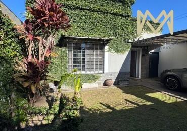 Venta casa con jardin, pileta y garage en Quilmes 