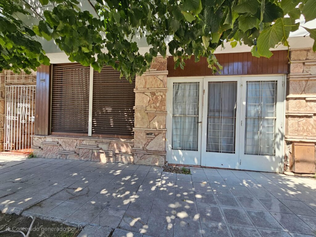 Casa de 3 ambientes con Patio y Garage